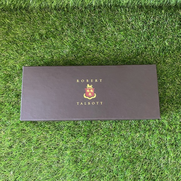 Robert Talbott NWT Tie with Pocket Square - Picture 10 of 11